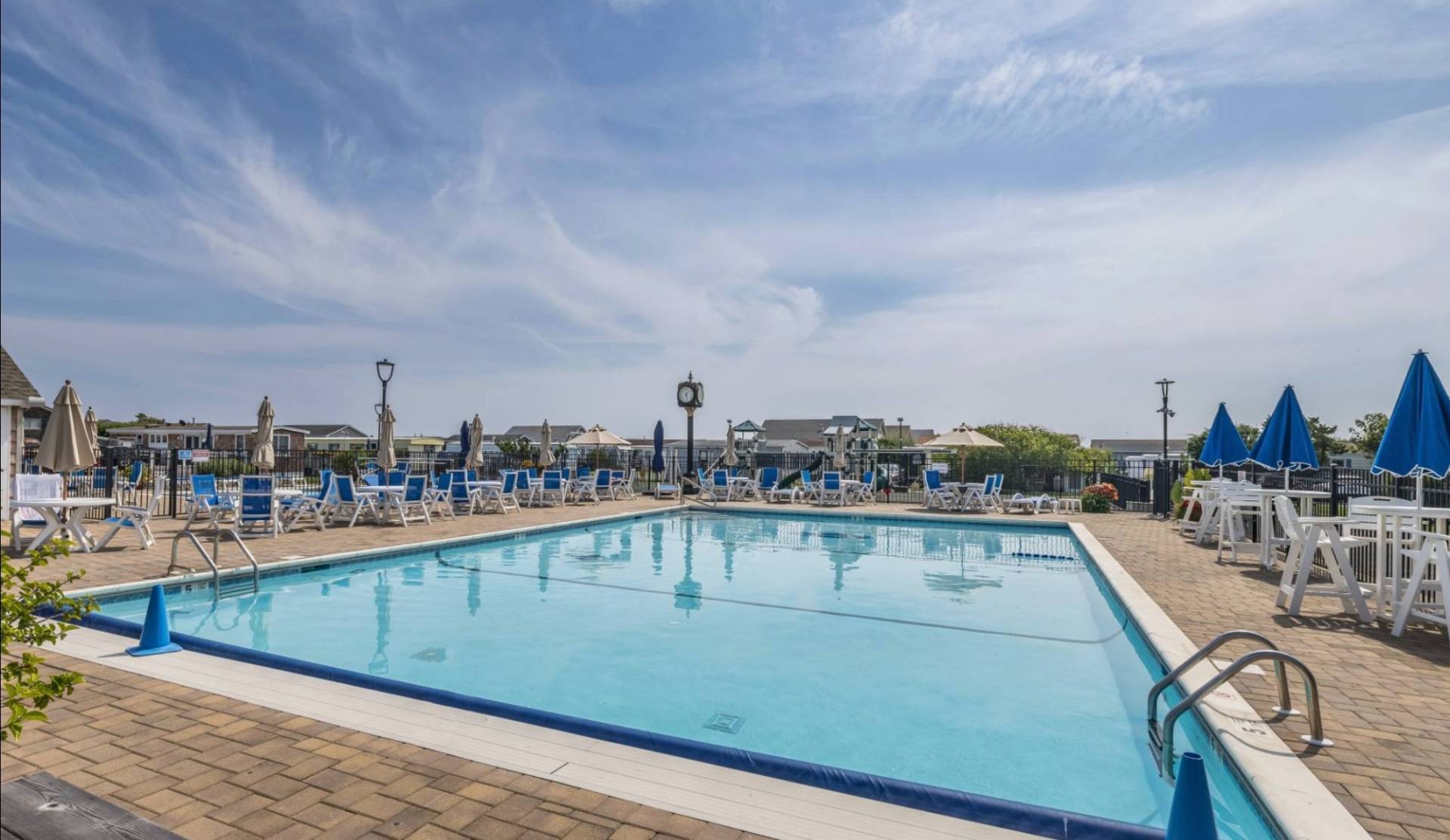 100 DeForest Road, #516