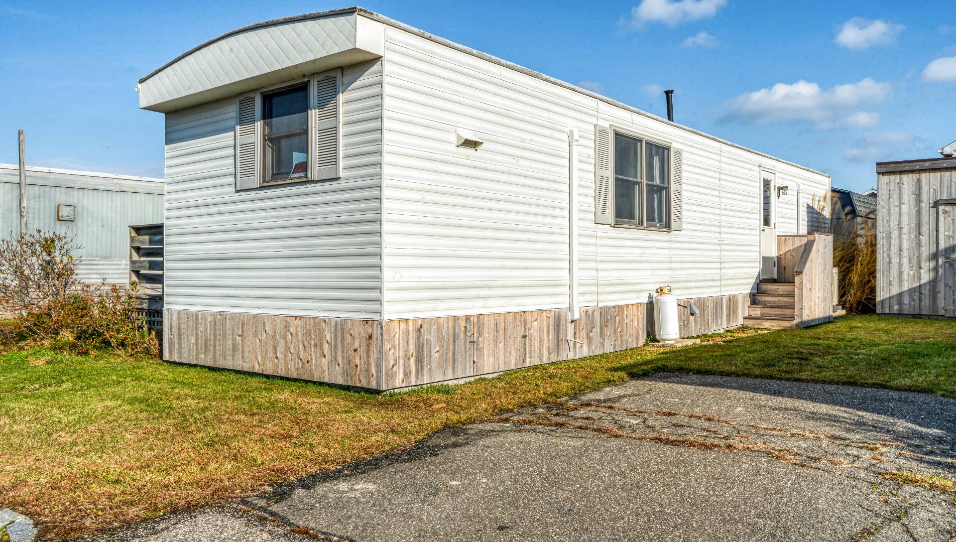 100 DeForest Road, #516