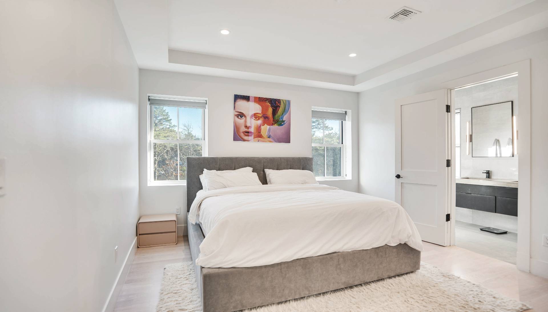 55 Bay View Ave