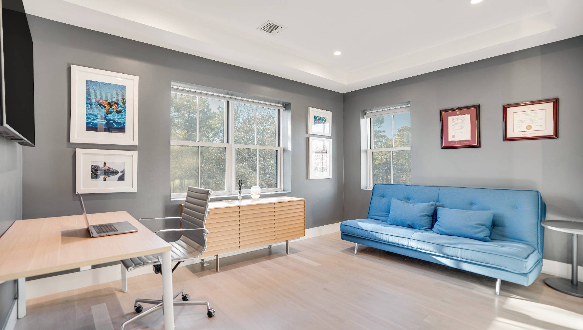 55 Bay View Ave