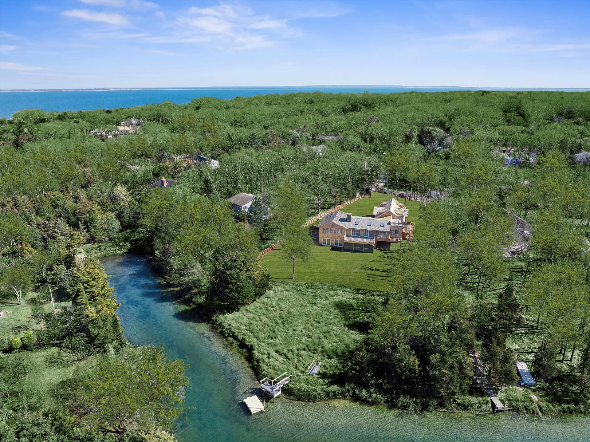 206 Waterhole Rd