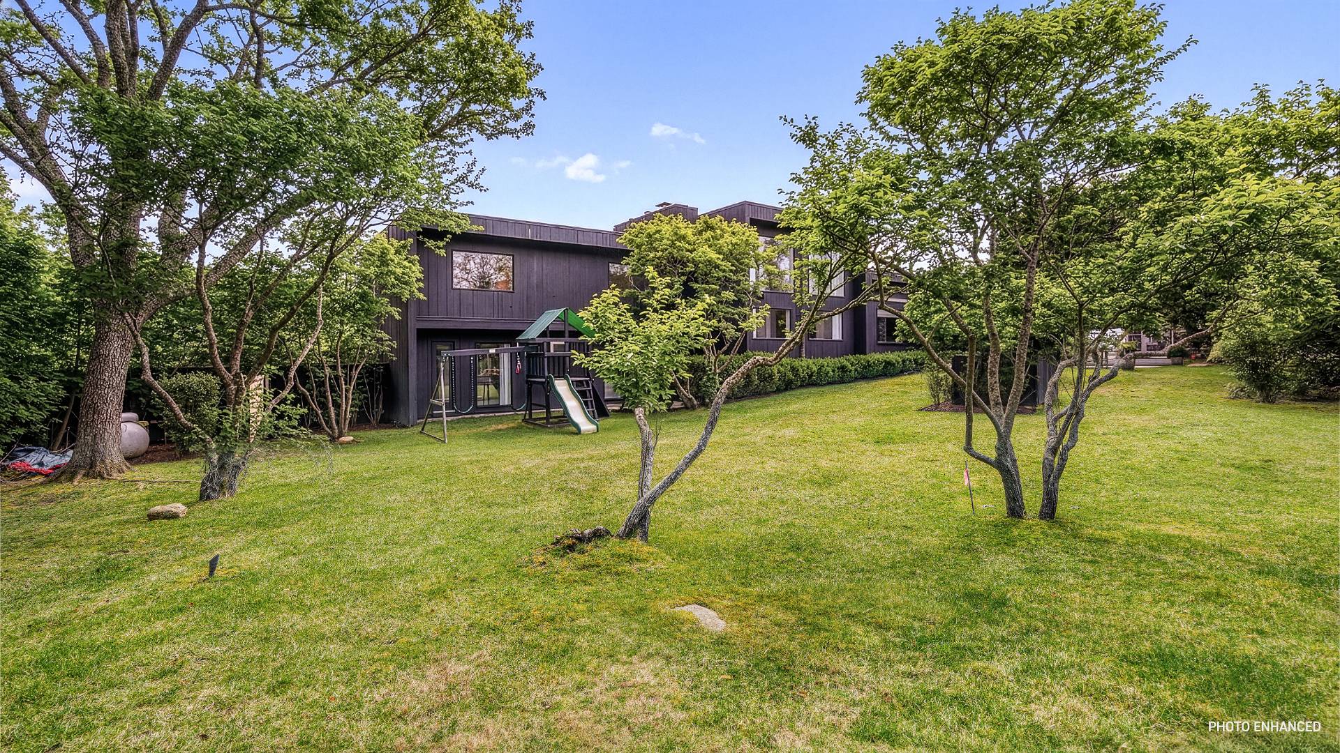 53 KETTLE HOLE RD