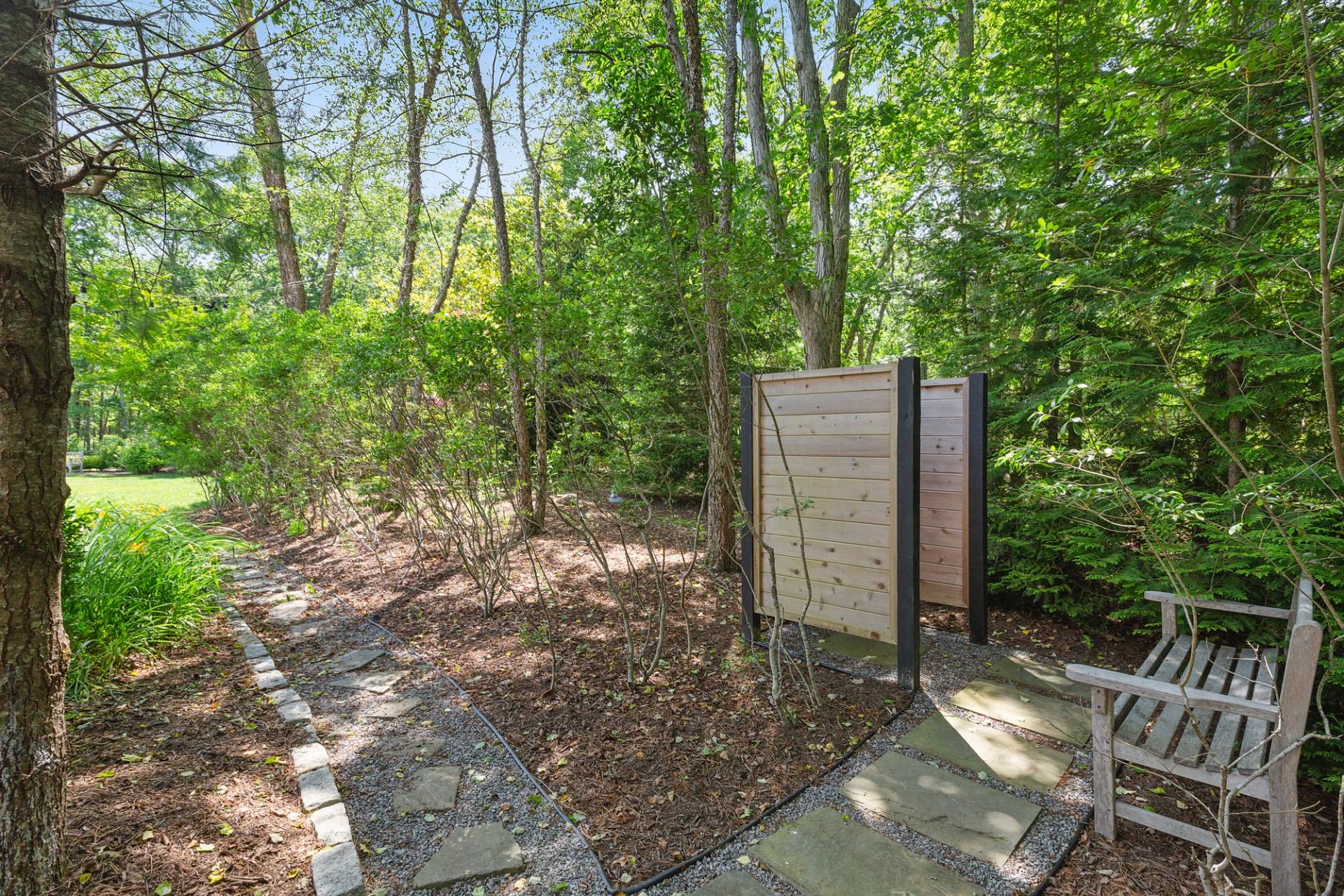 207 SIX POLE HWY