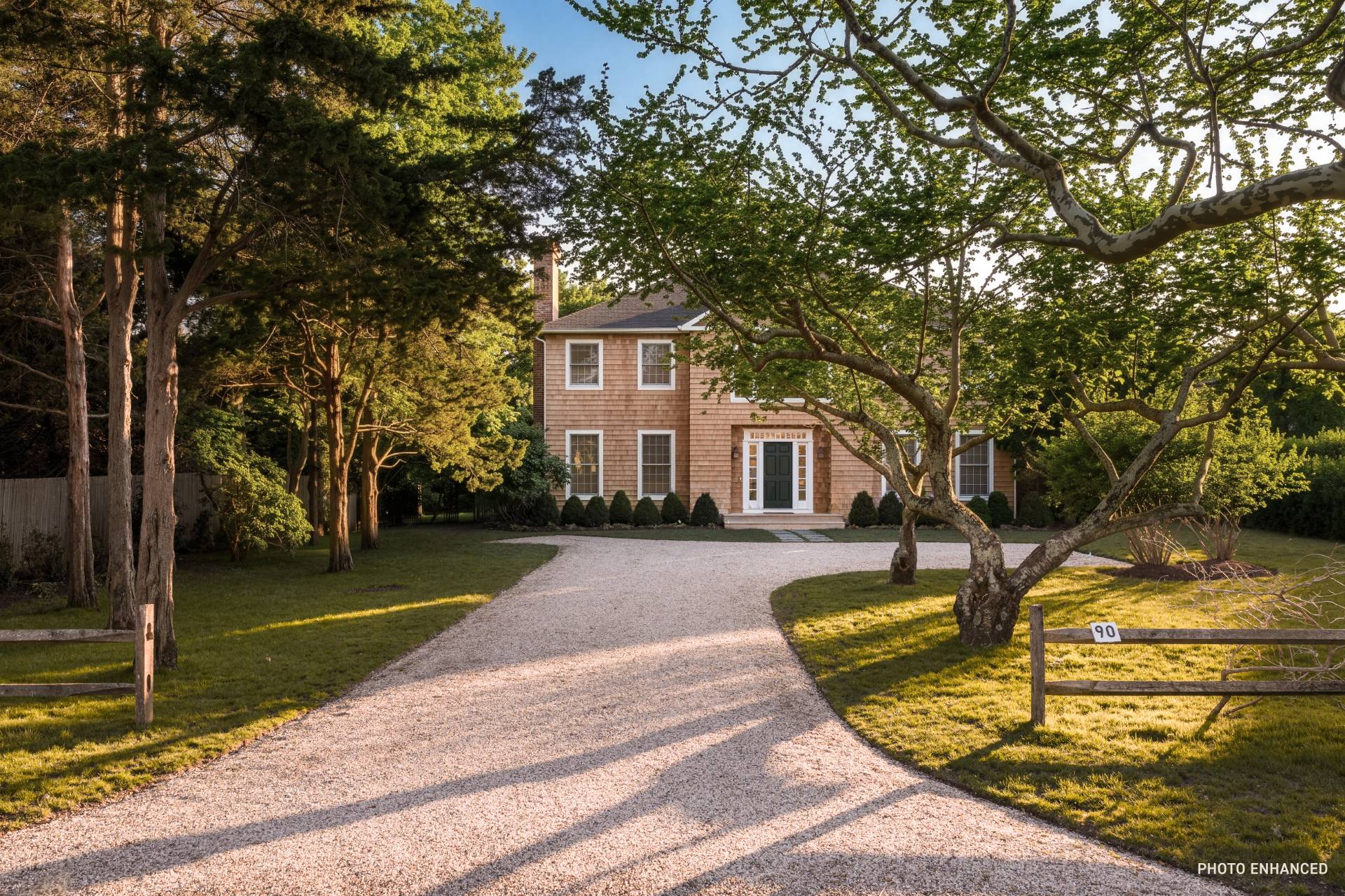 90 Hedges Lane