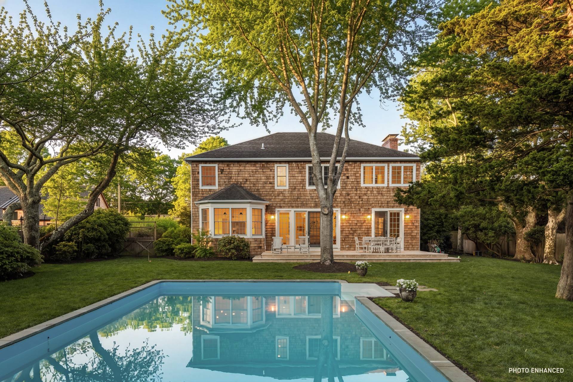 90 Hedges Lane