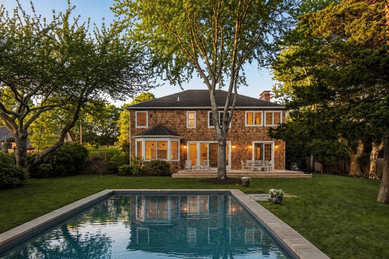 90 Hedges Lane