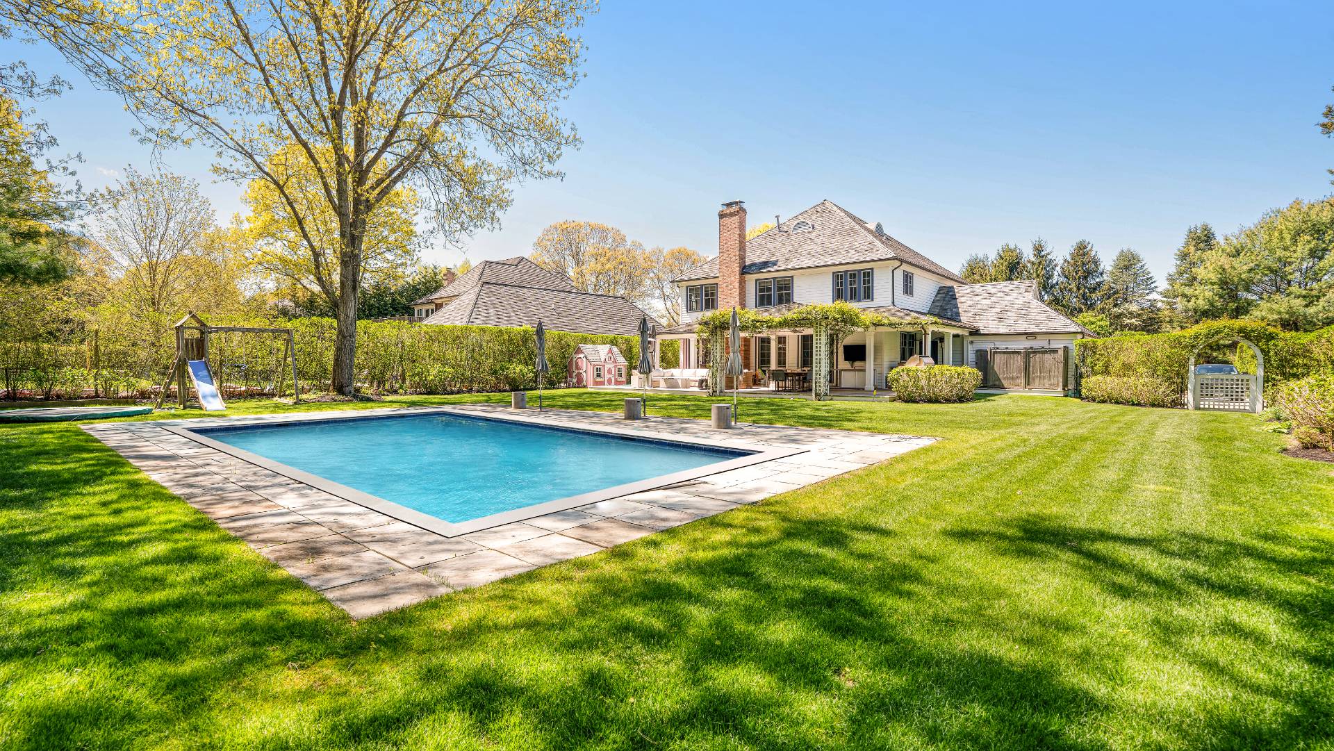 5 Montauk Ave Ext