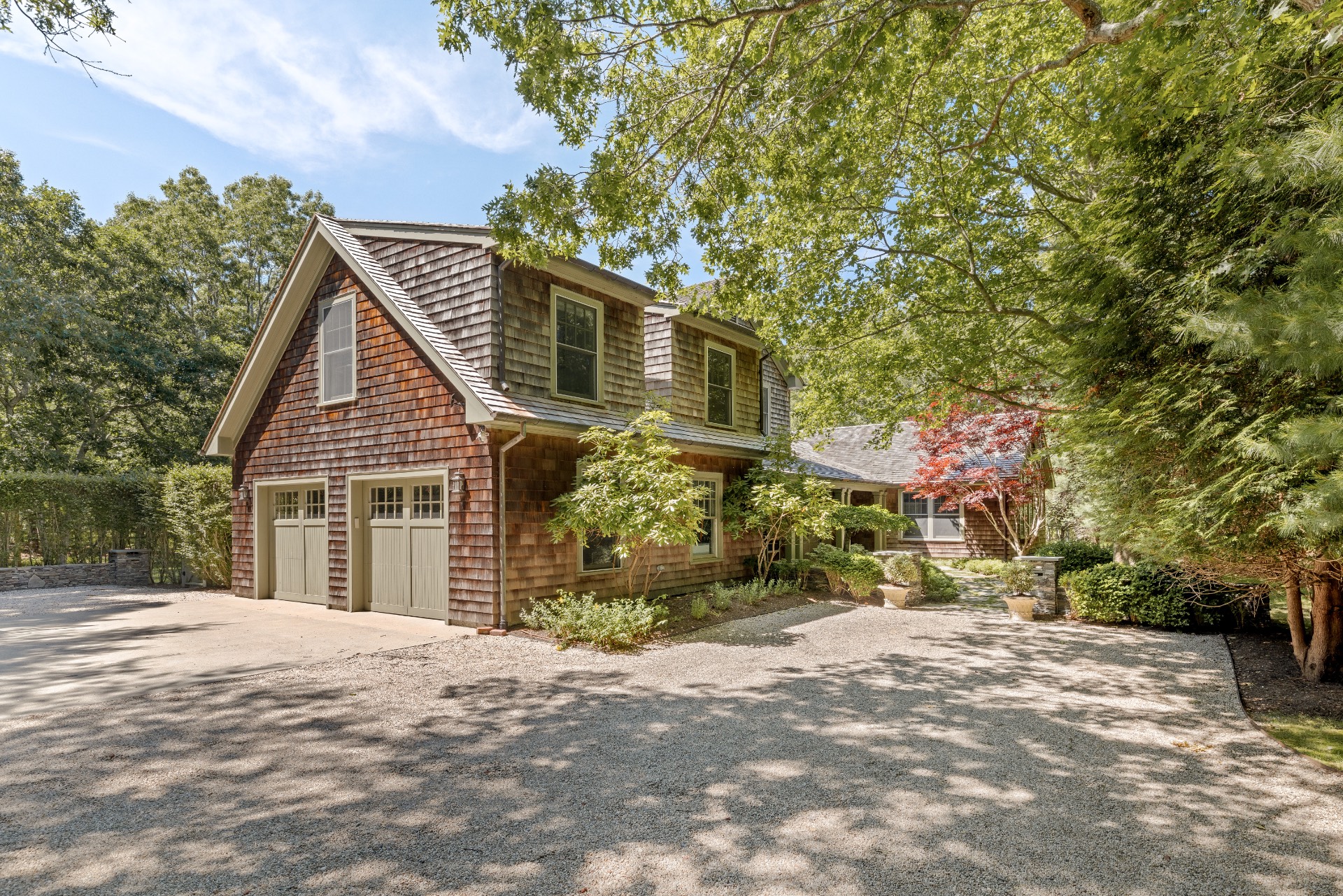 19 Wolf Way