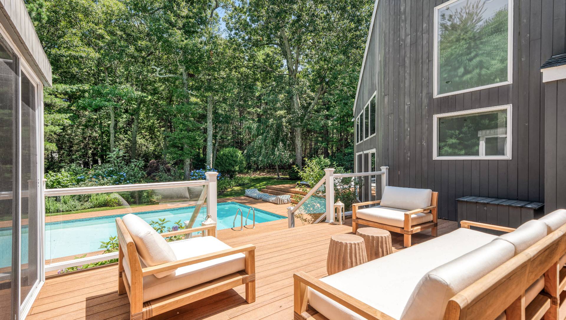 24 Saddle Ln