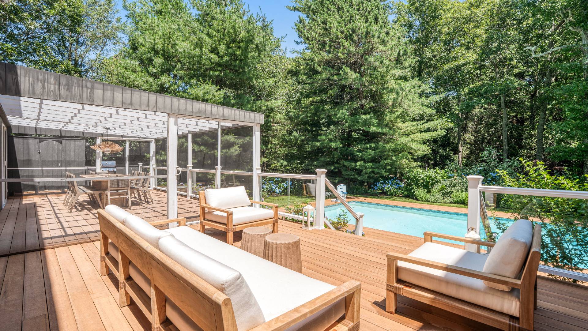 24 Saddle Ln