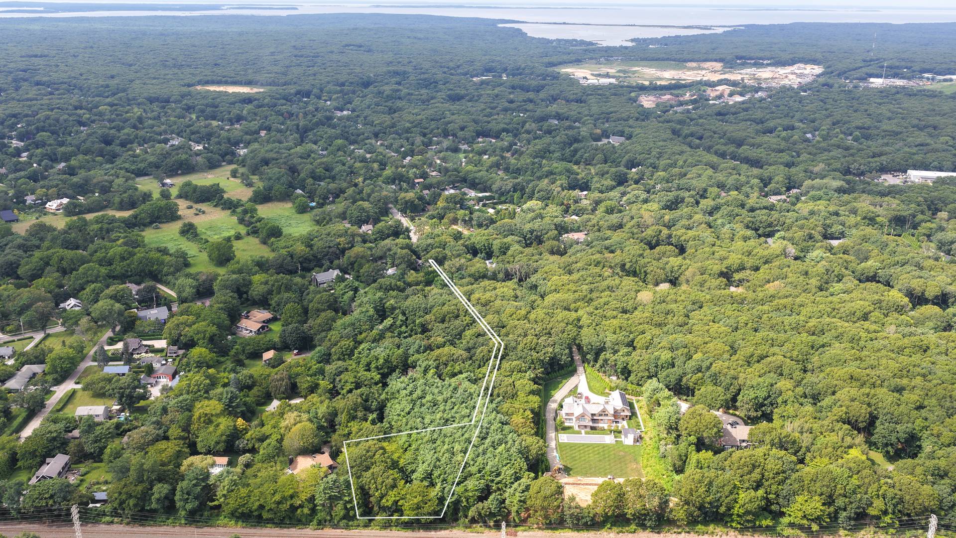 134 ACCABONAC RD