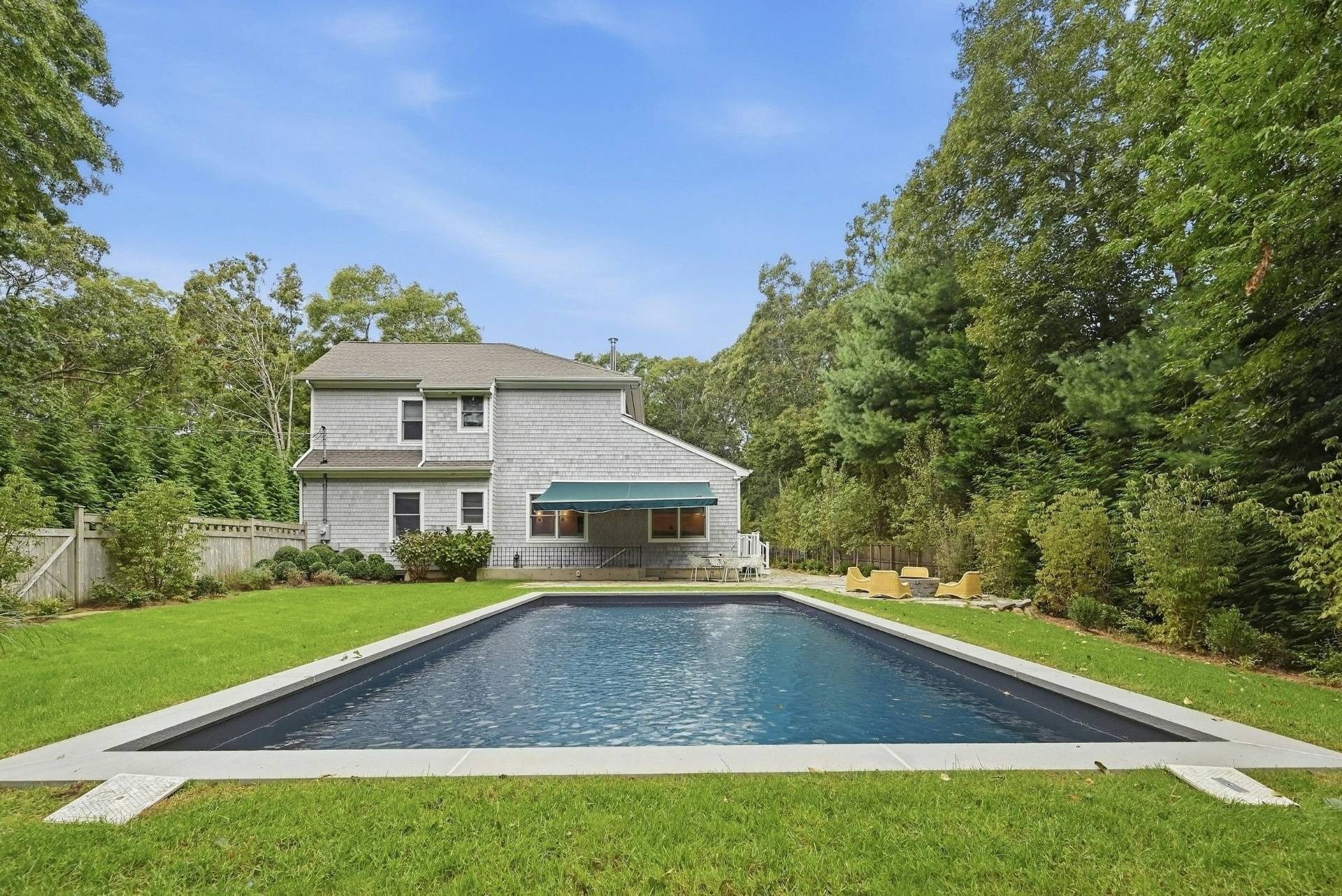 8 Lincoln Ave