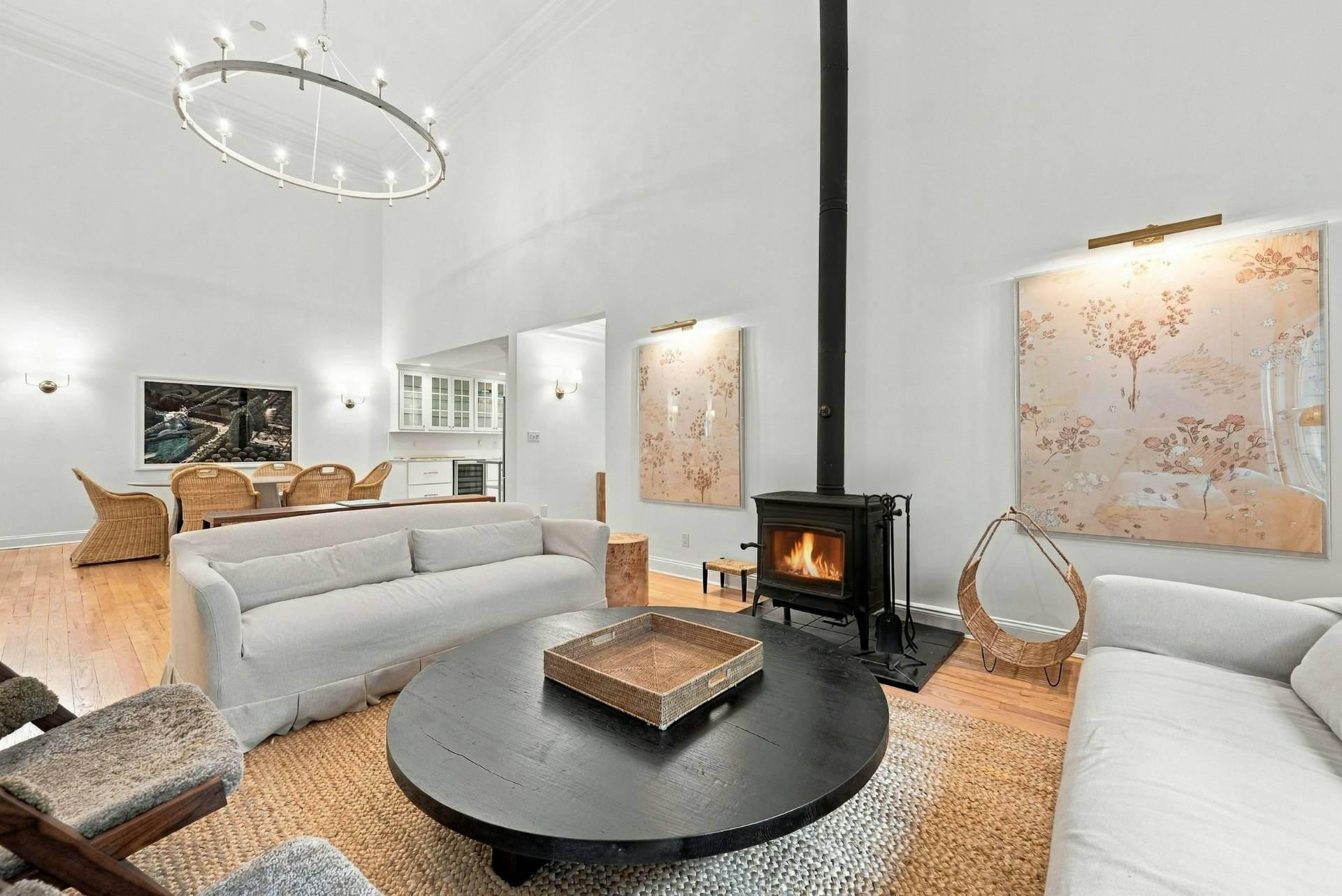 8 Lincoln Ave