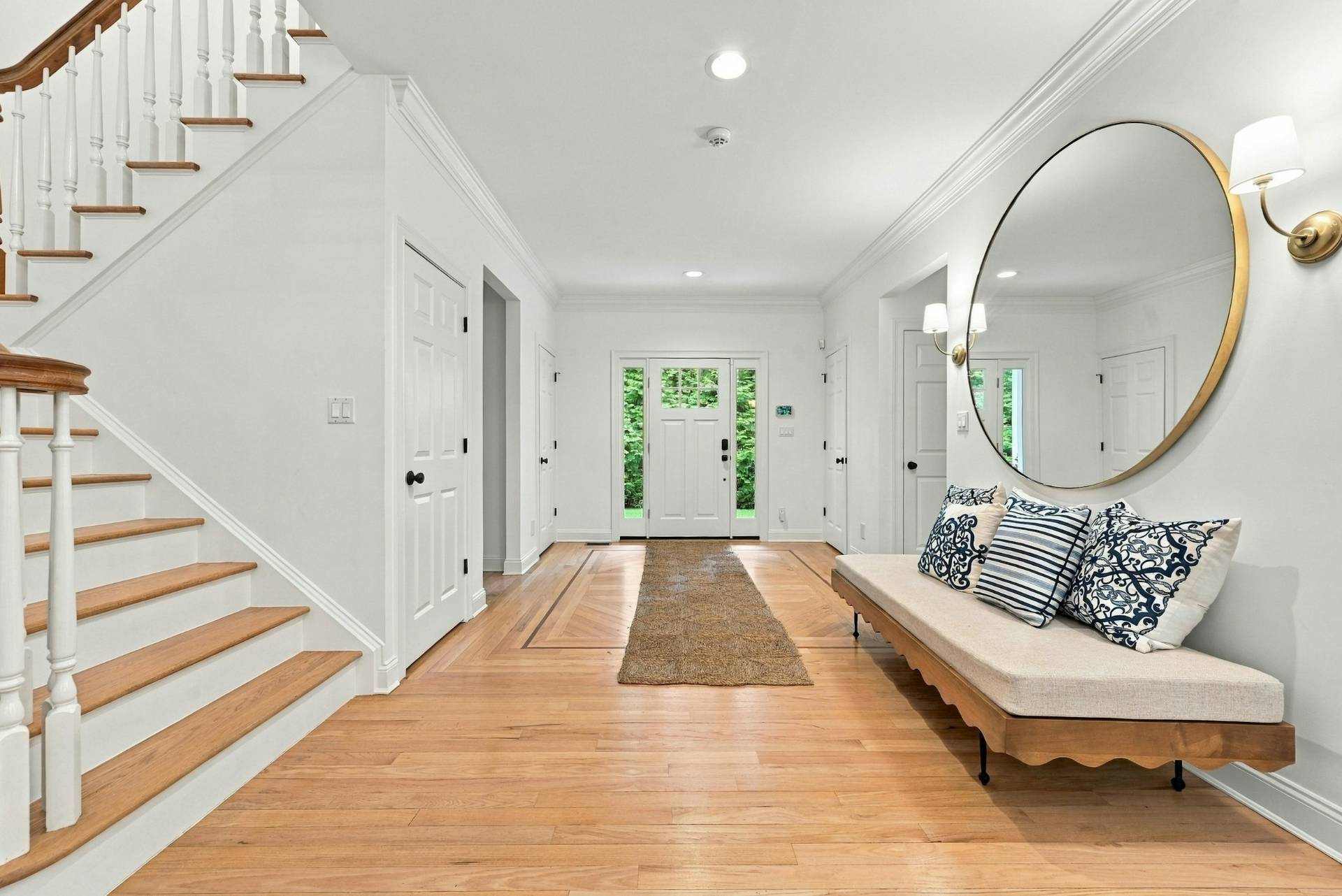 8 Lincoln Ave