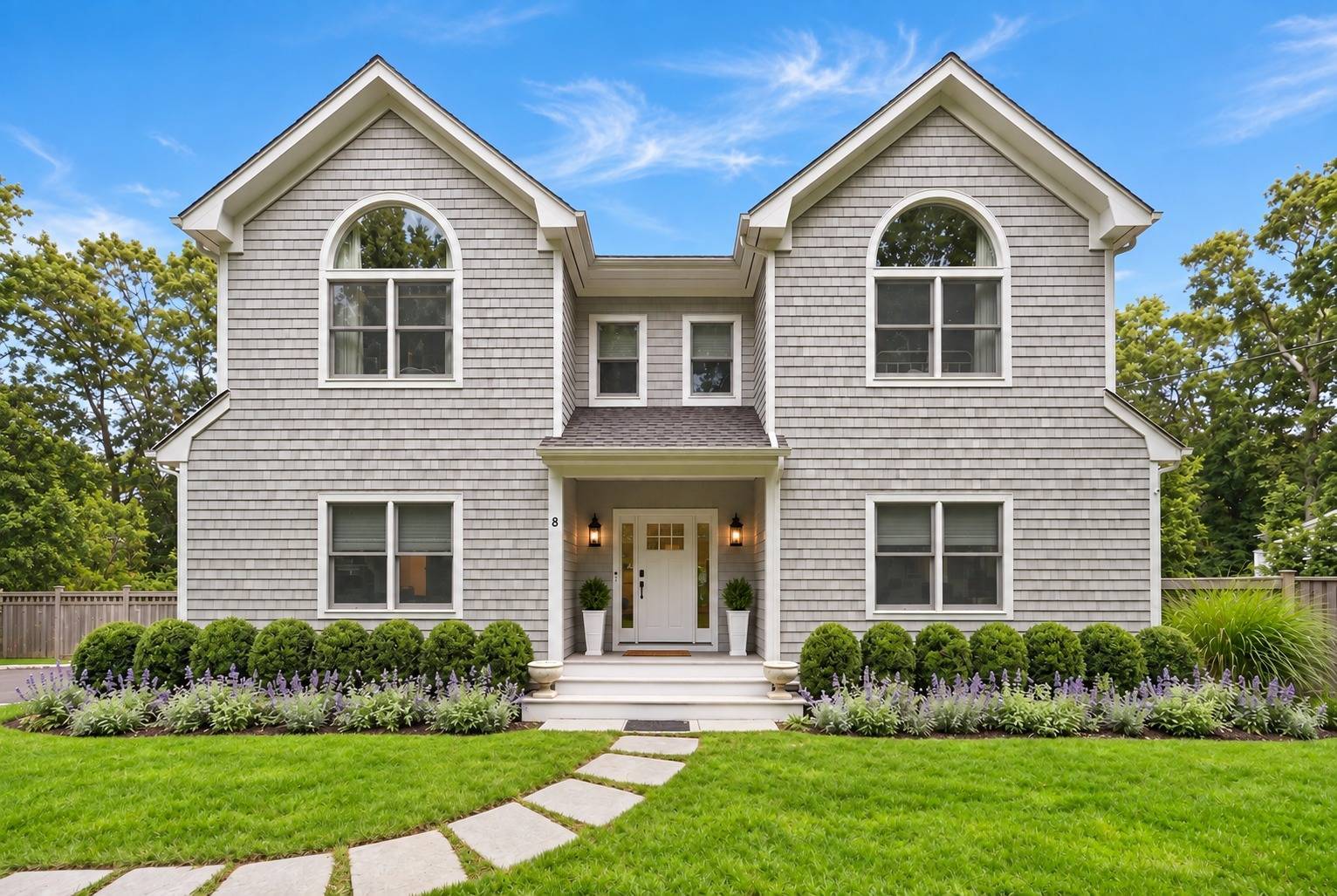 8 Lincoln Ave
