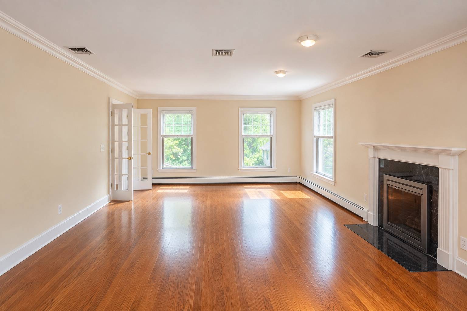 7 WOODY CT