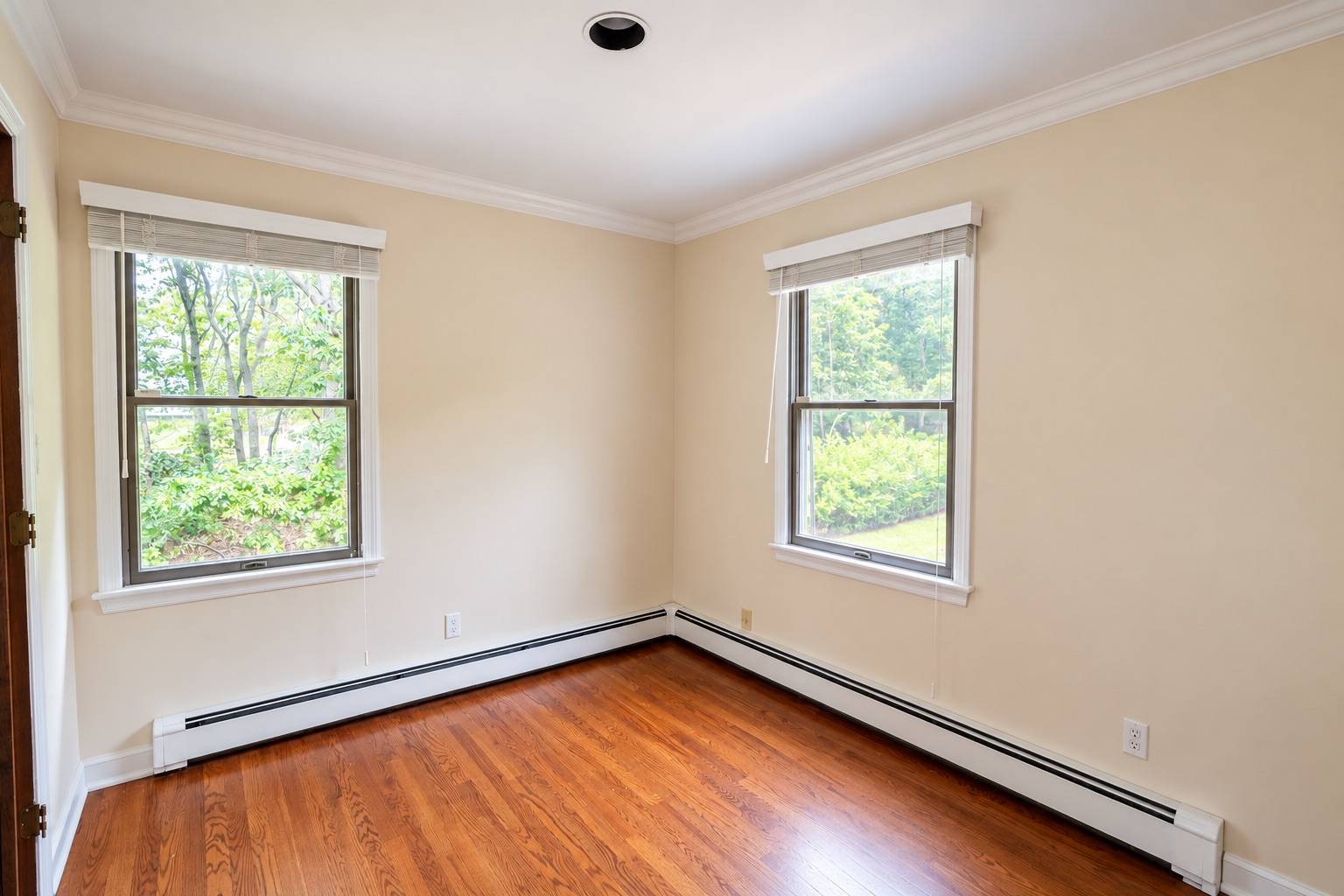 7 WOODY CT