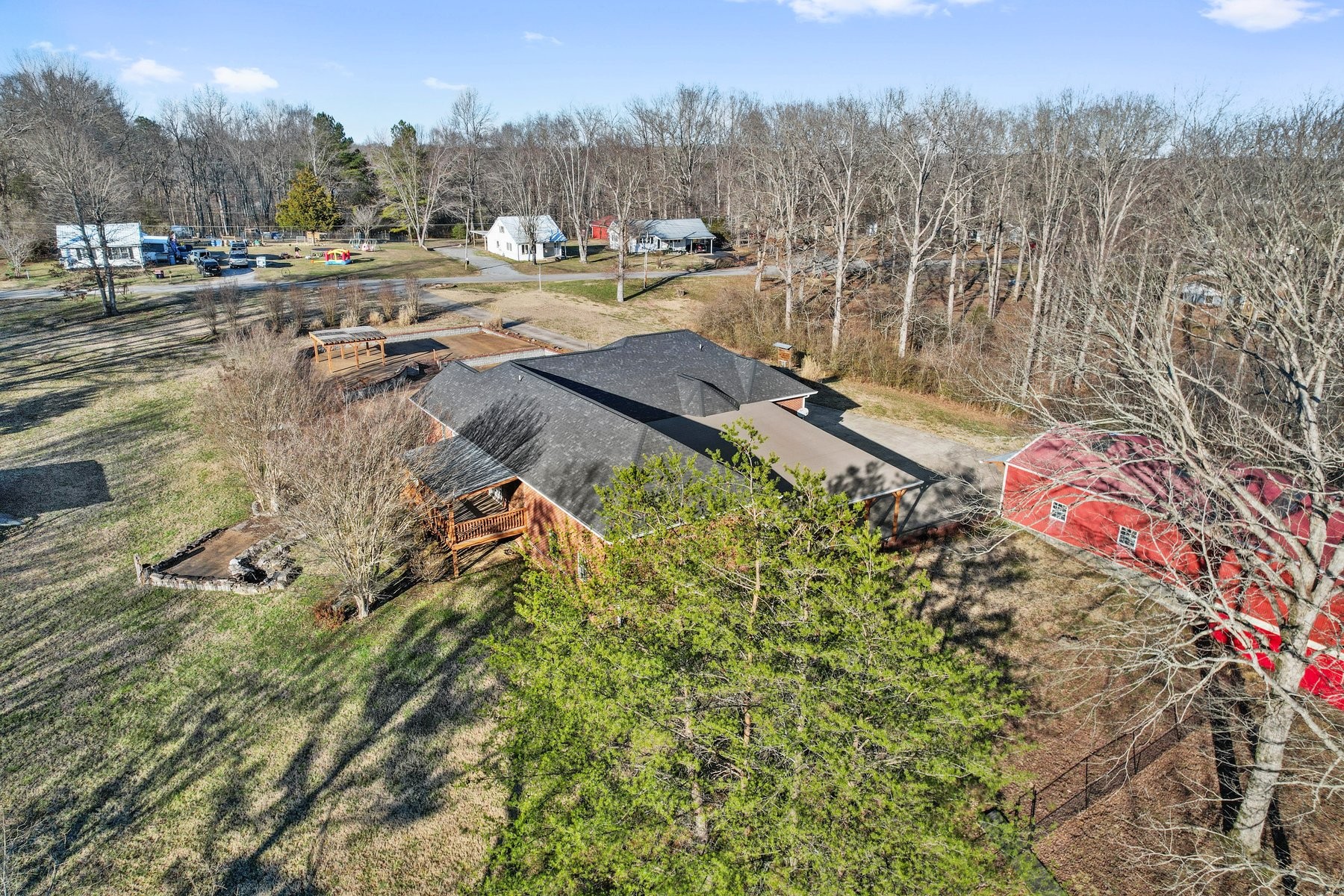 1206 N Oak Dr