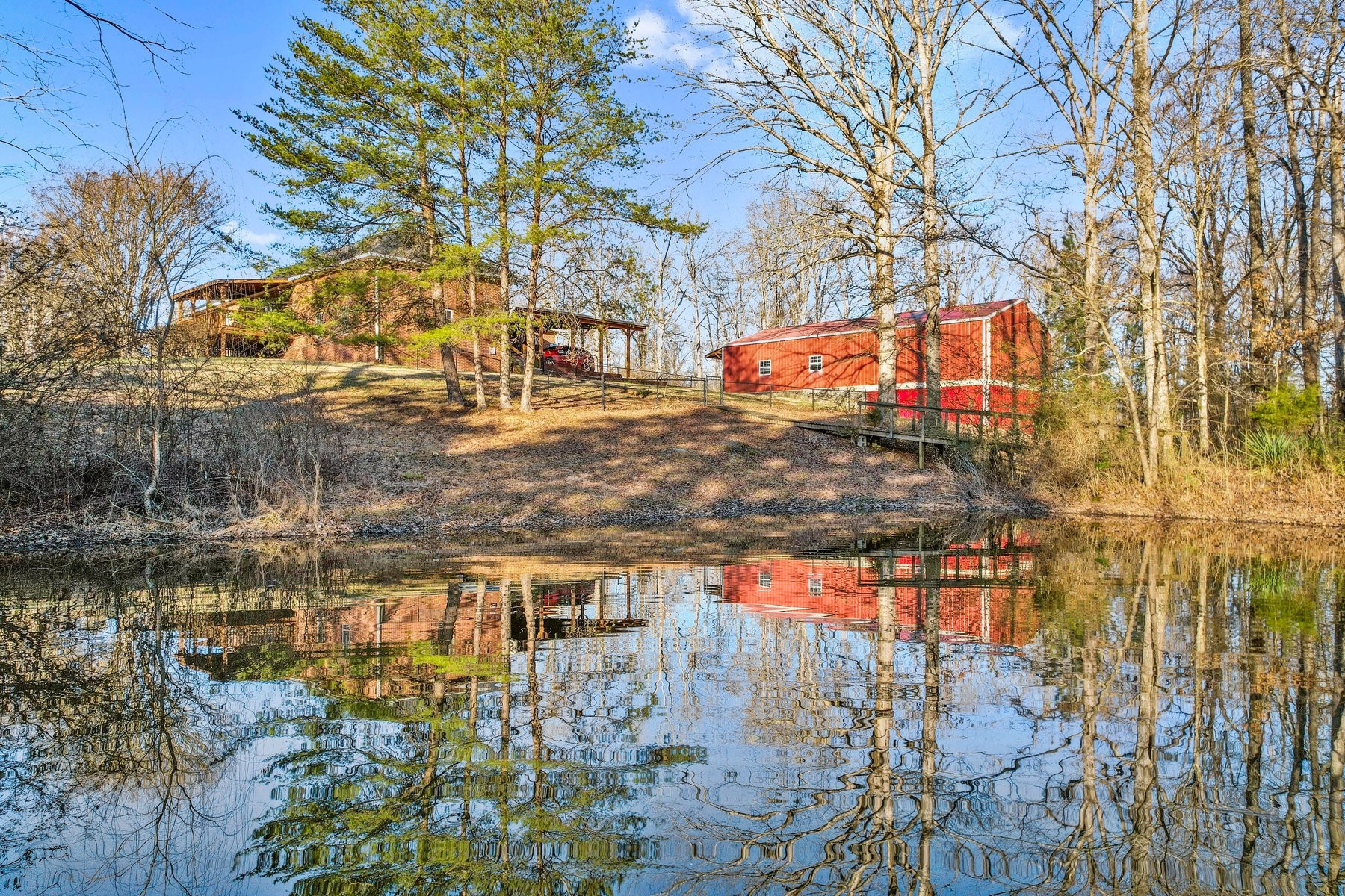 1206 N Oak Dr