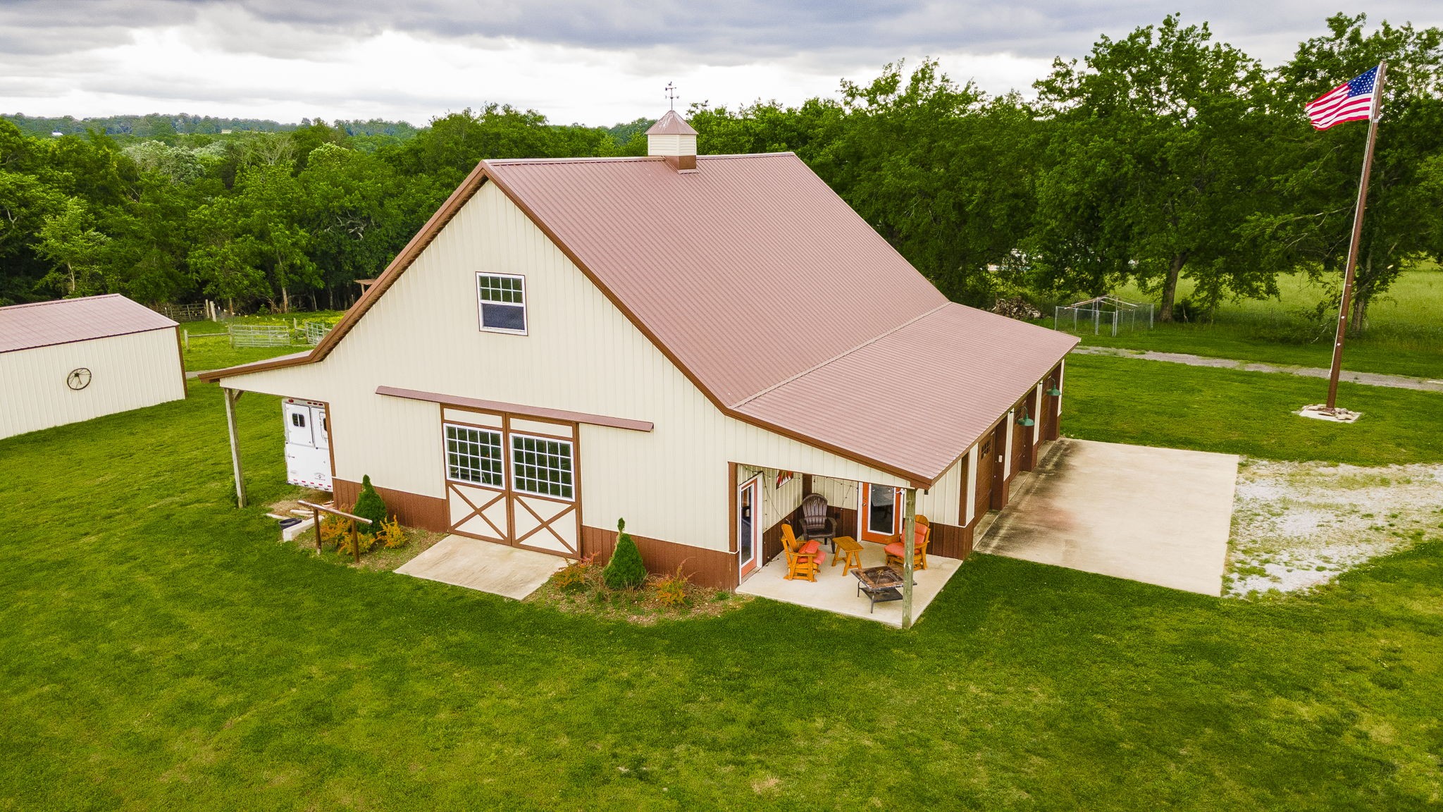 300B Governor Hall Rd