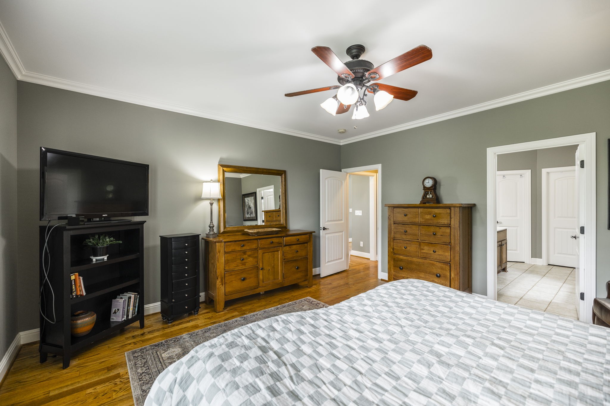 300B Governor Hall Rd
