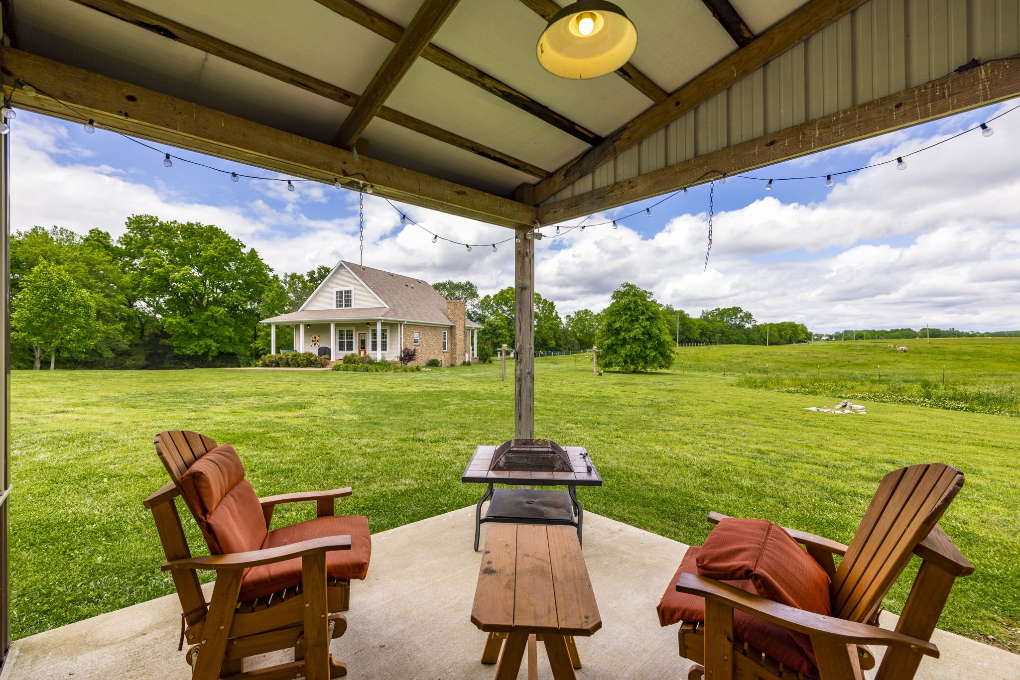 300B Governor Hall Rd