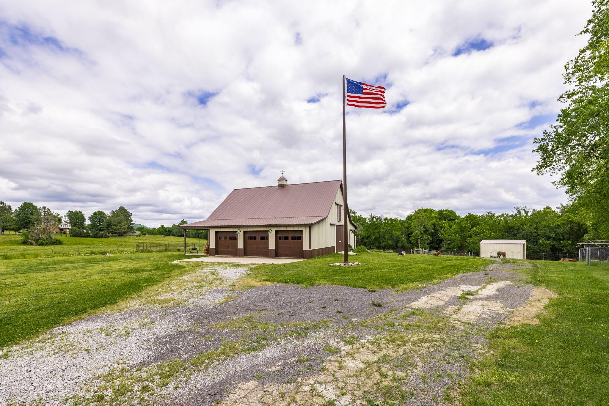 300B Governor Hall Rd