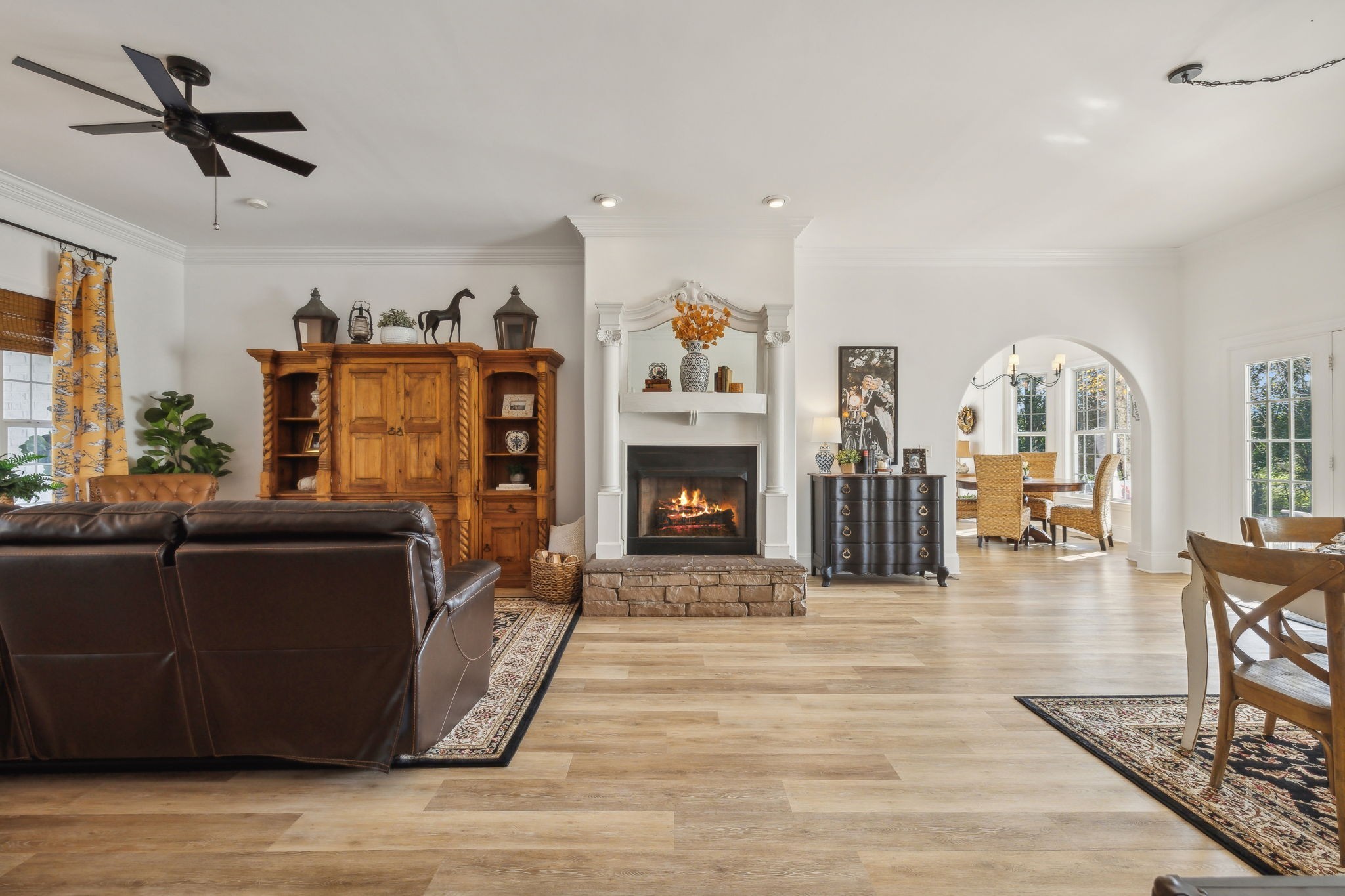 576 Rocky Valley Rd