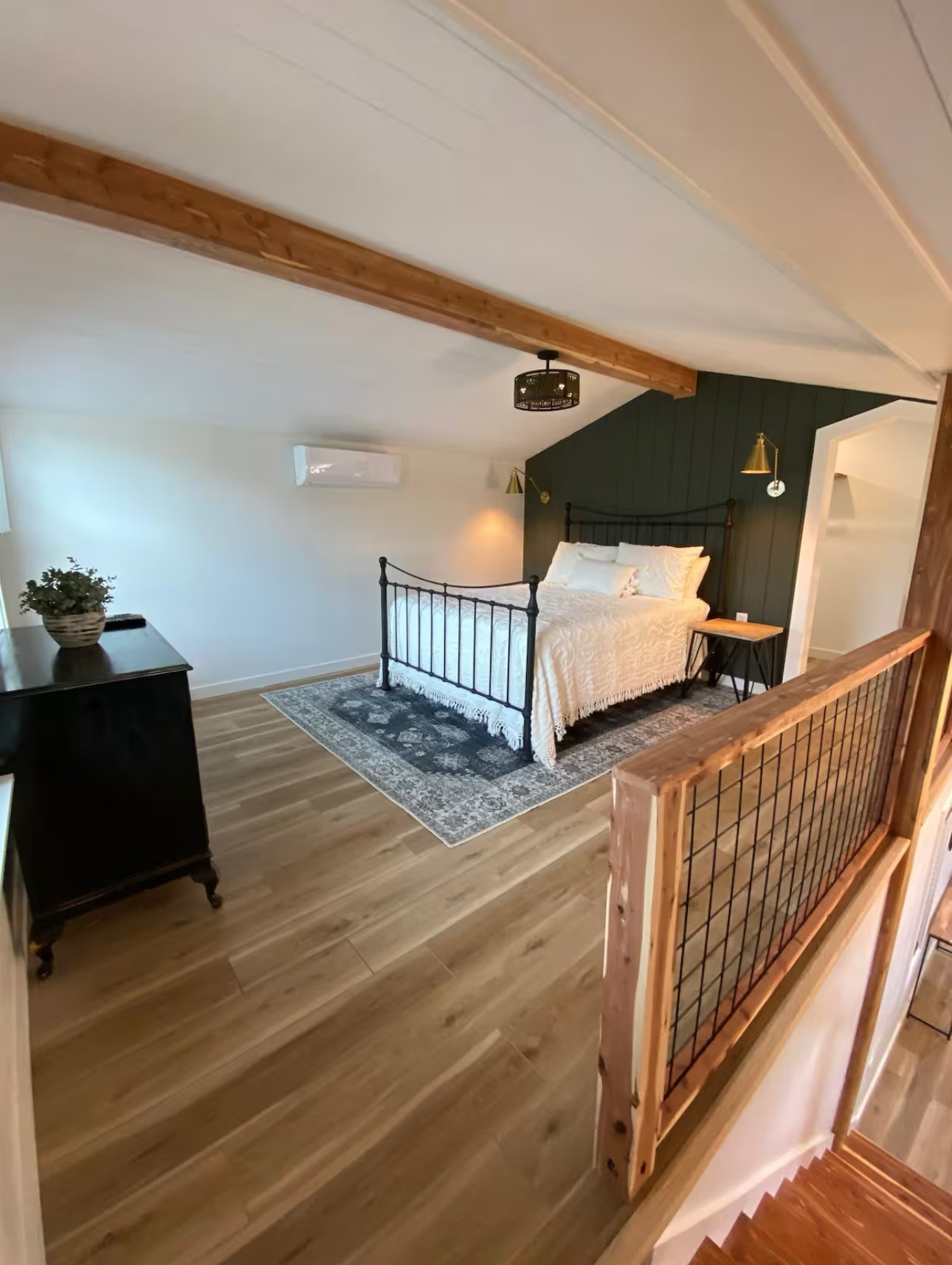 576 Rocky Valley Rd