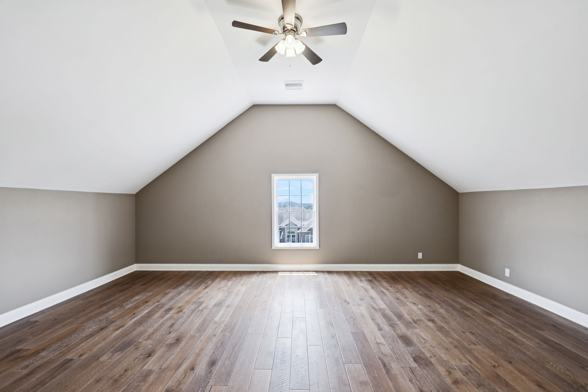 109 Chalford Pl