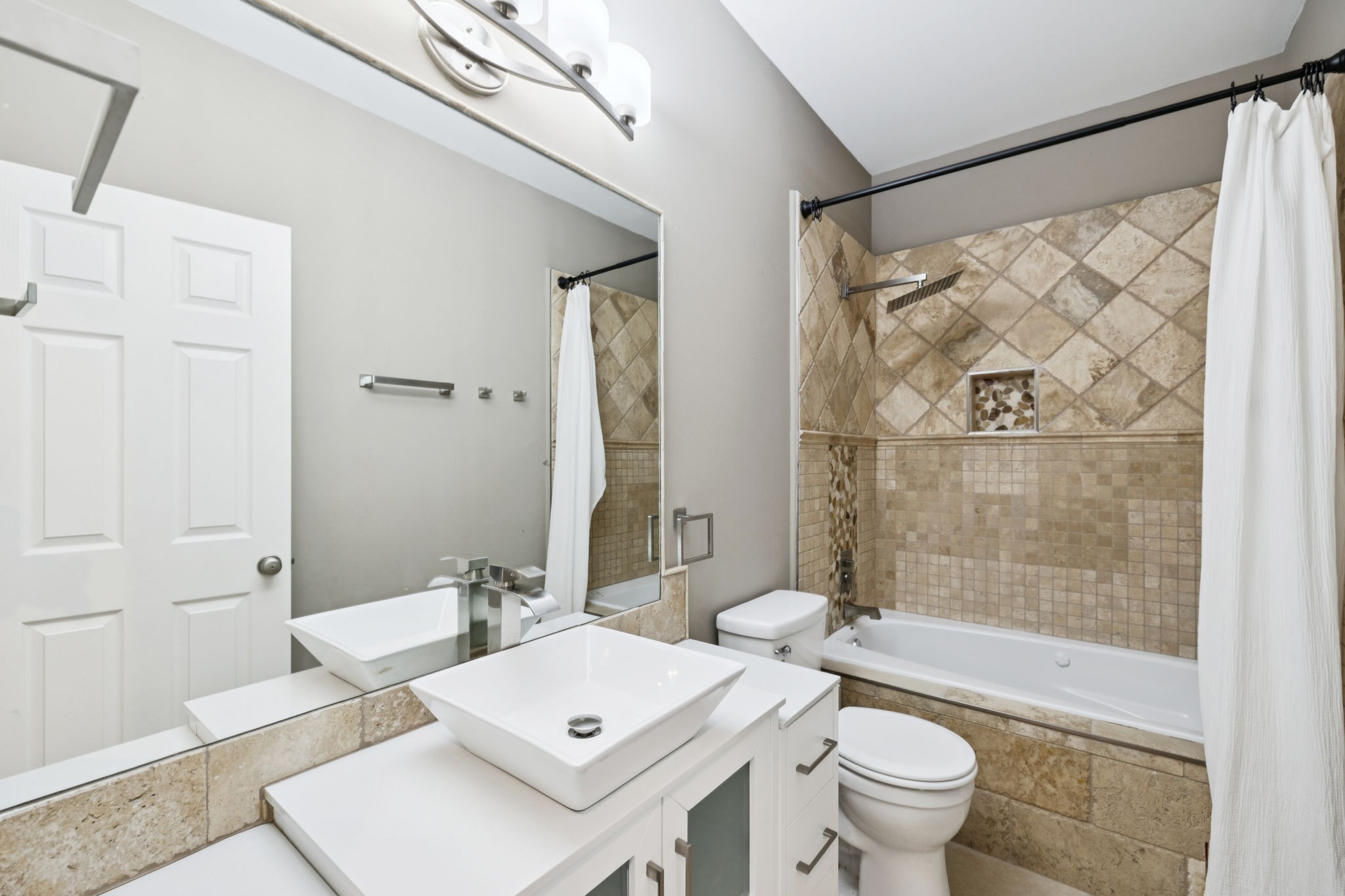 109 Chalford Pl