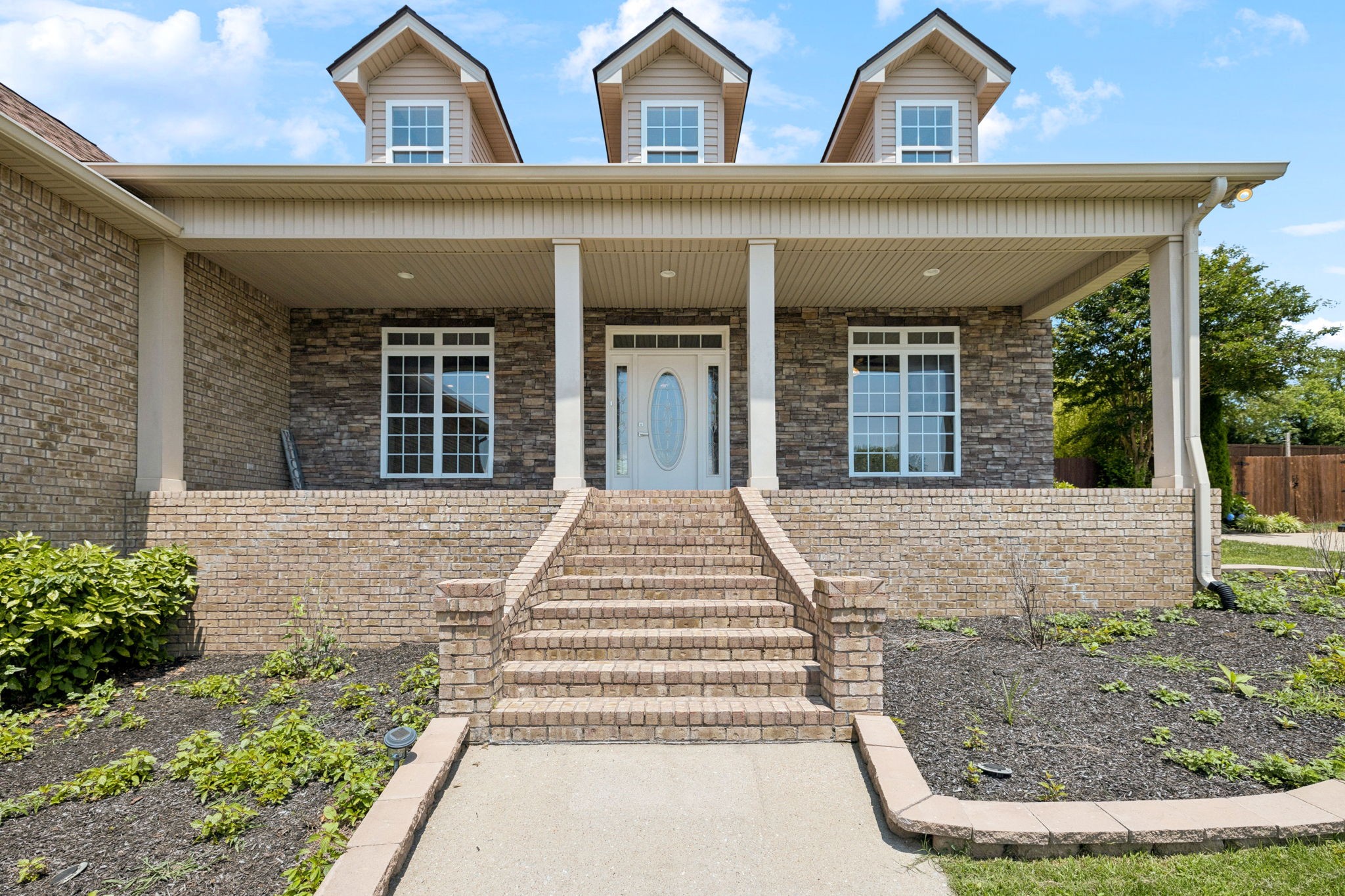 109 Chalford Pl