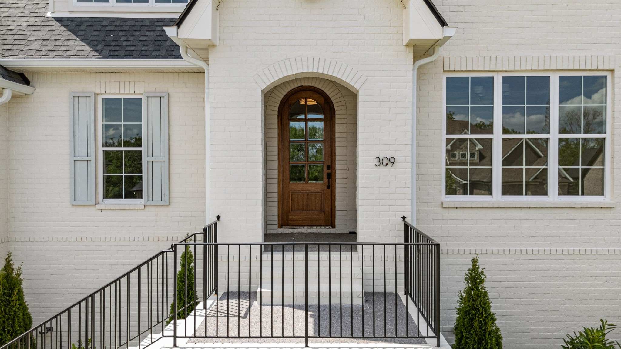 309 Oaks Xing
