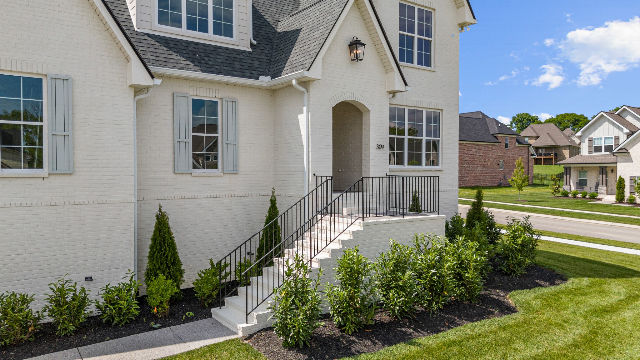 309 Oaks Xing