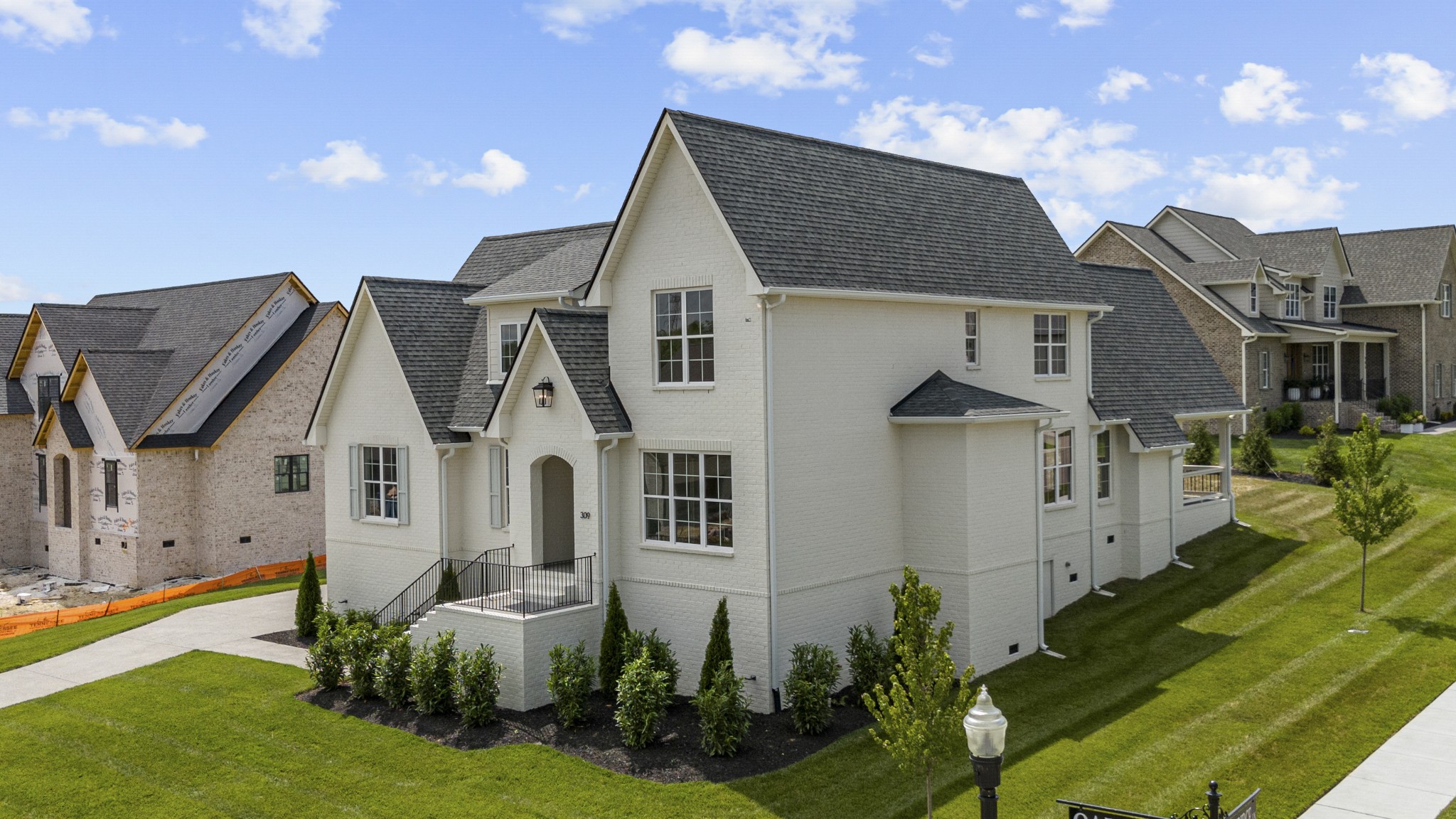 309 Oaks Xing