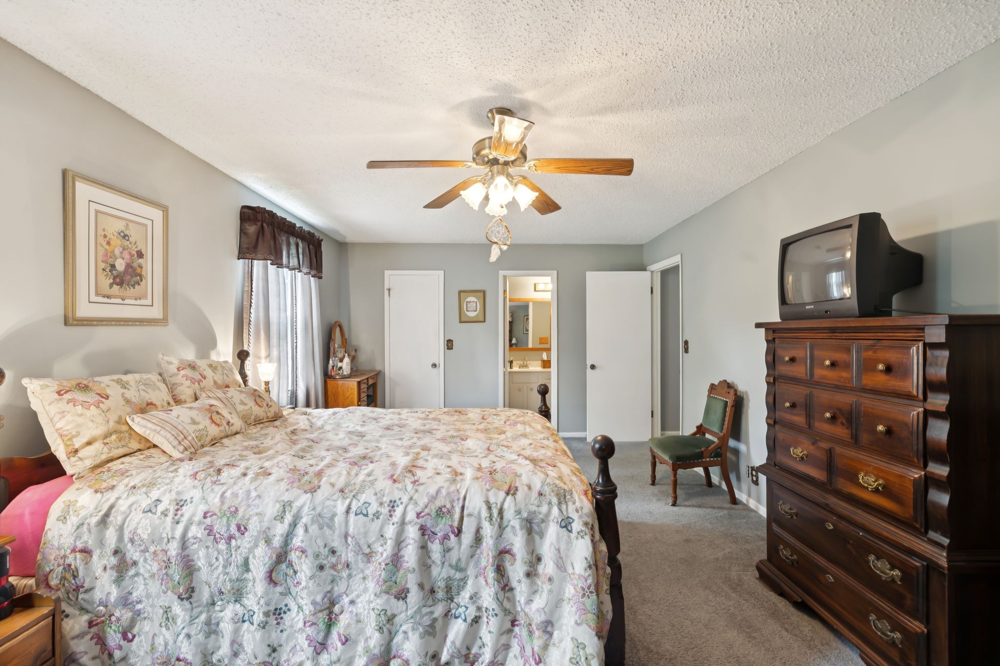 112 Ridgewood Rd