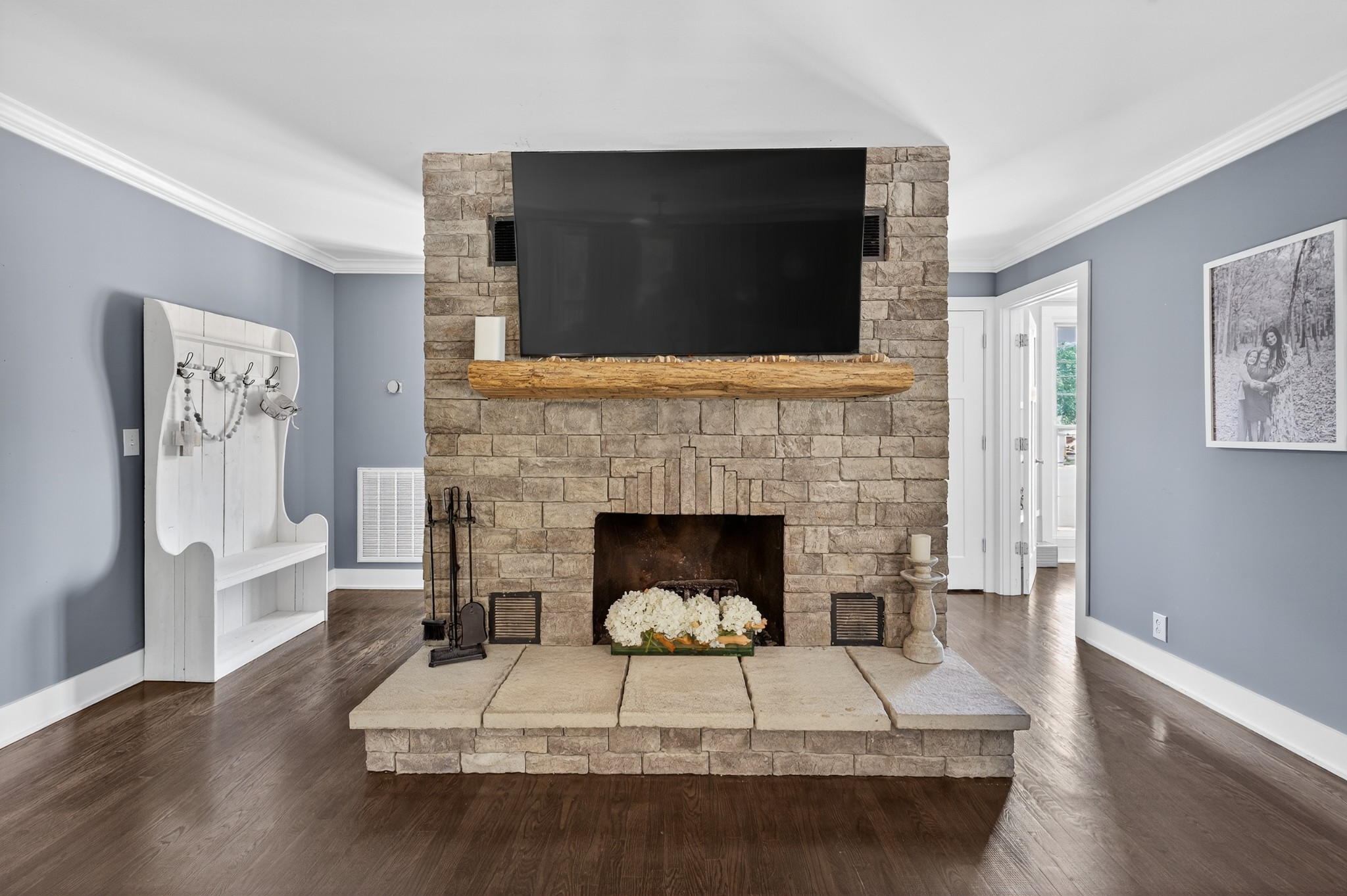 310 Weeping Elm Rd