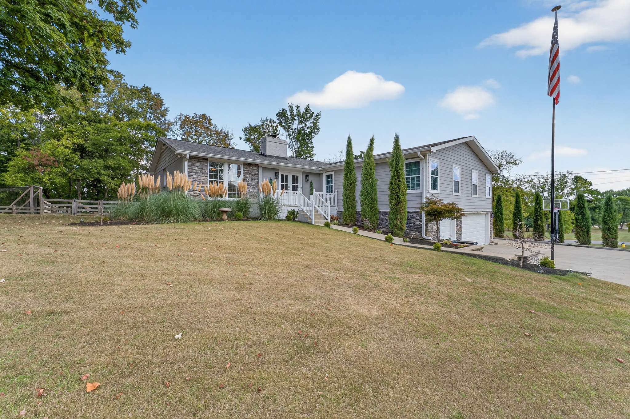 310 Weeping Elm Rd