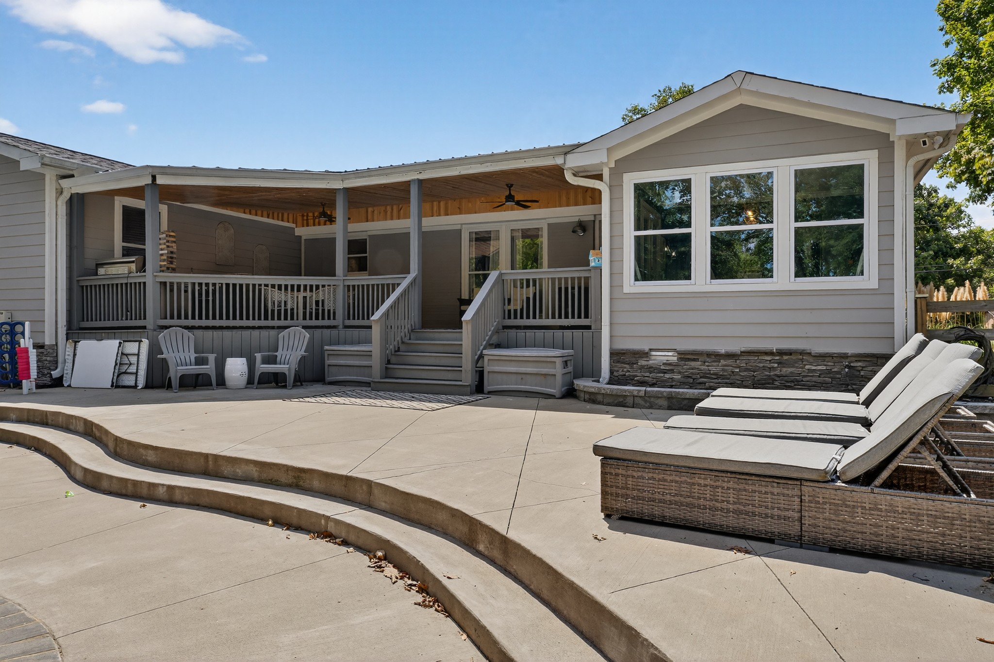 310 Weeping Elm Rd