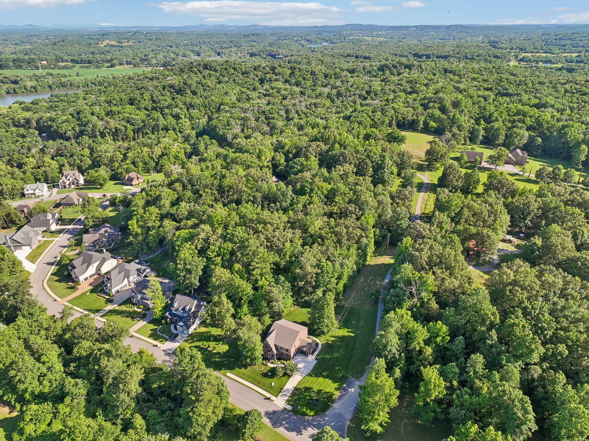 122 Angels Cove Ln