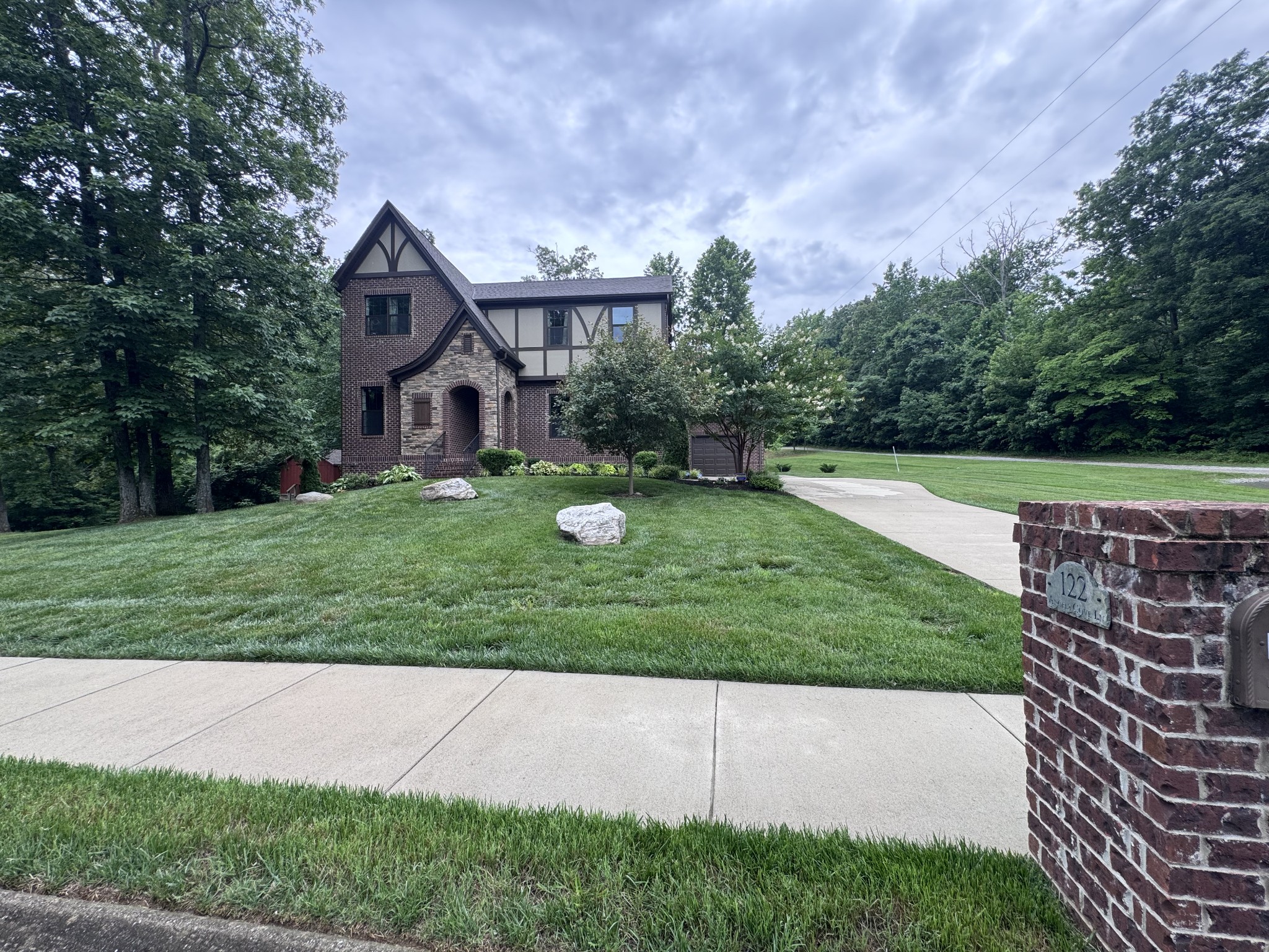 122 Angels Cove Ln