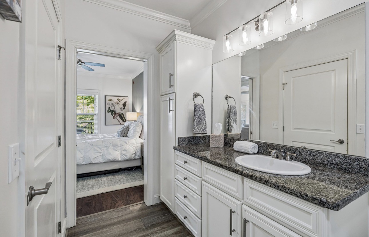 301 Criddle St Unit: 202