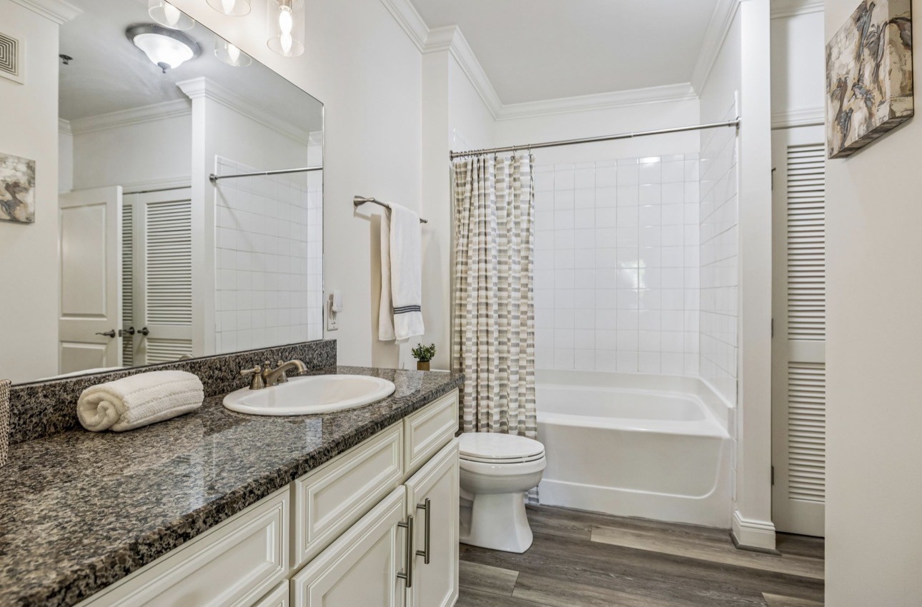 301 Criddle St Unit: 202