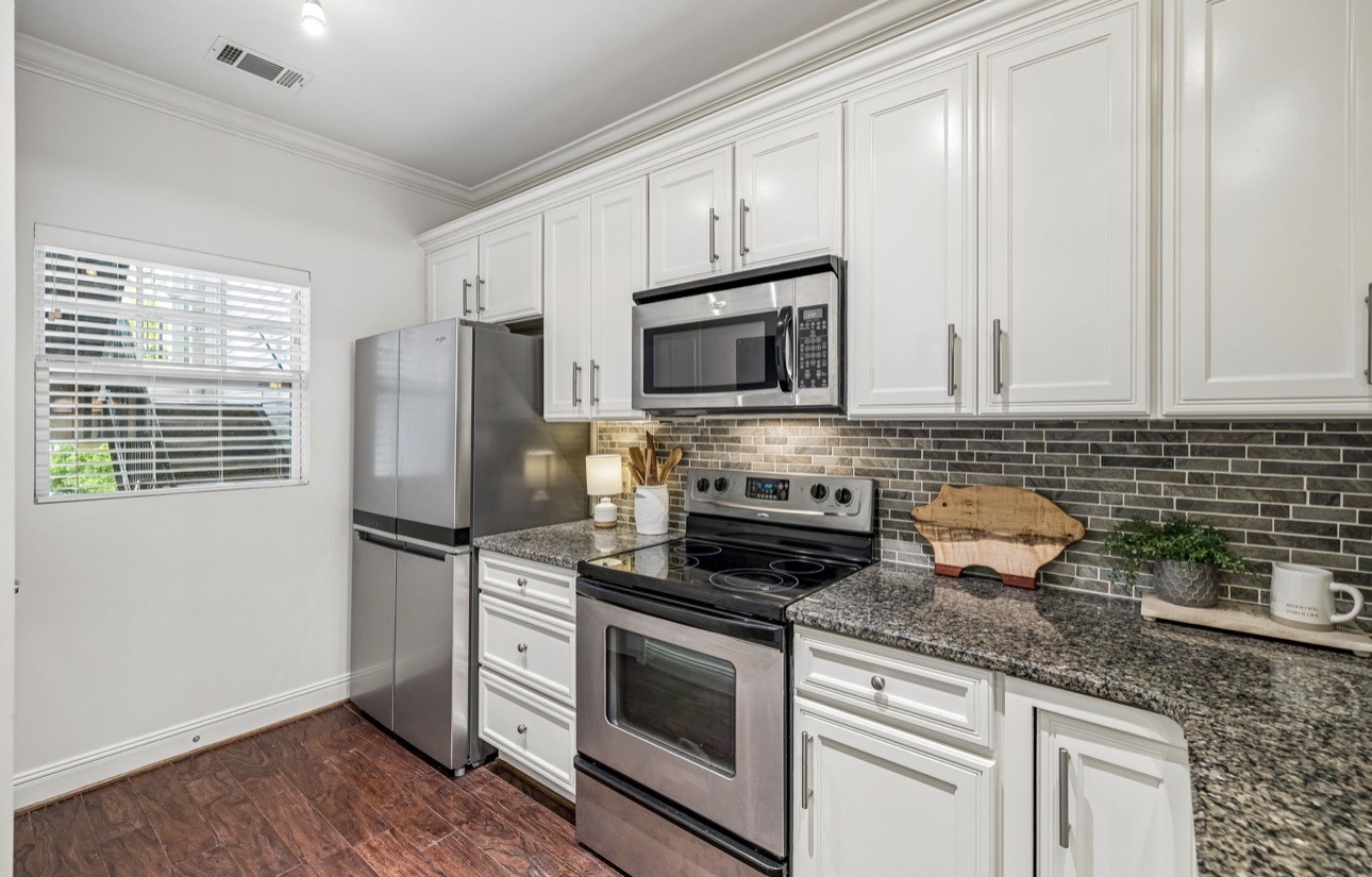 301 Criddle St Unit: 202