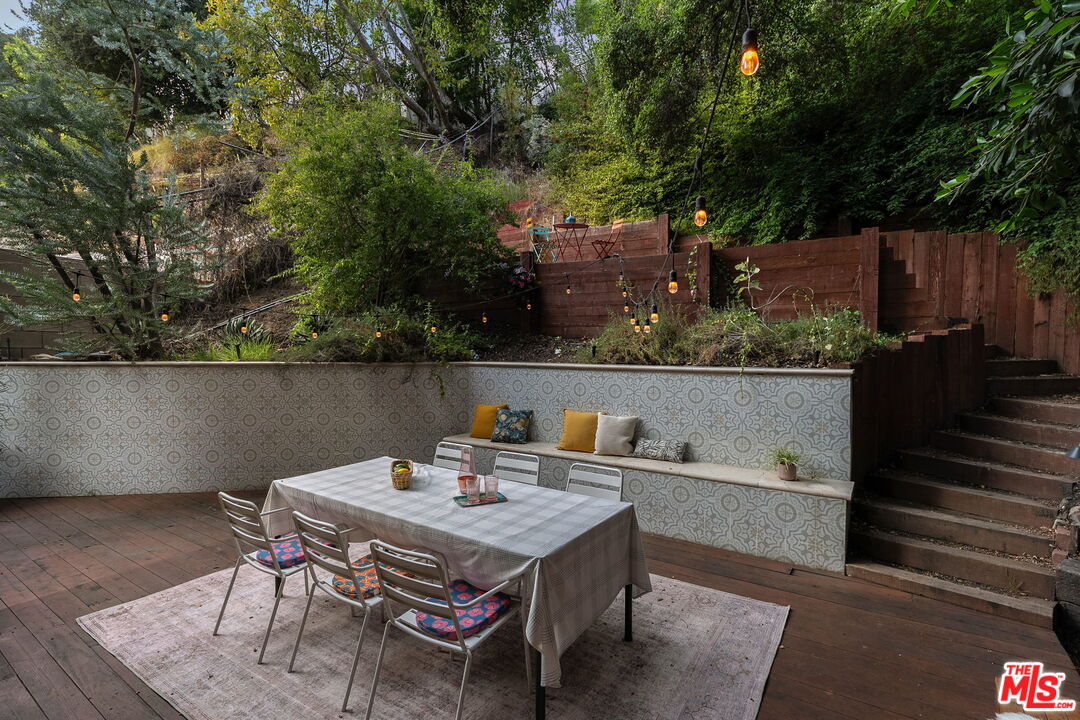 2180 Laurel Canyon Blvd