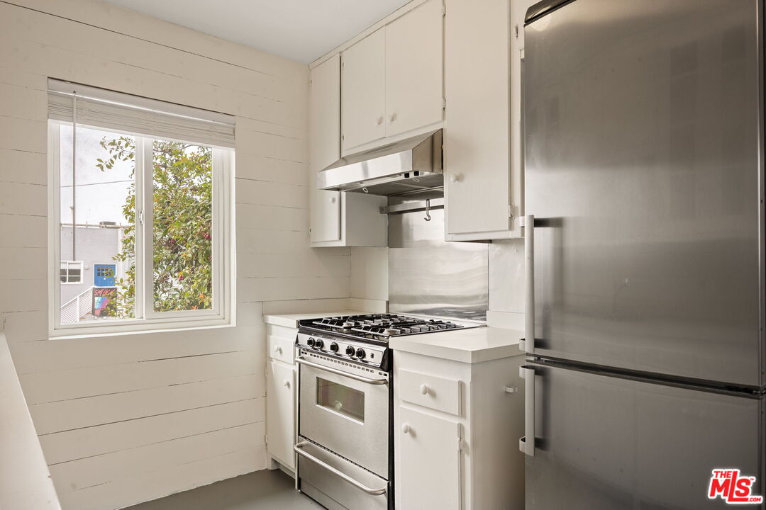 161 W Channel Rd Unit: 5