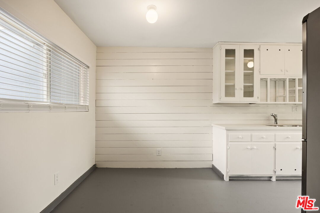 161 W Channel Rd Unit: 5