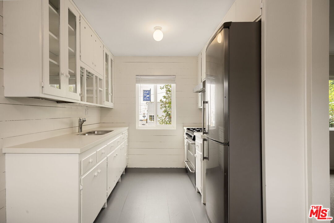 161 W Channel Rd Unit: 5