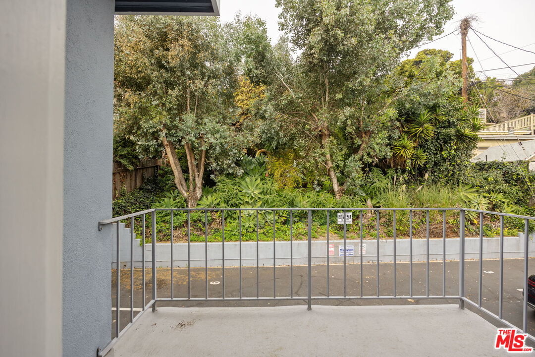 161 W Channel Rd Unit: 5