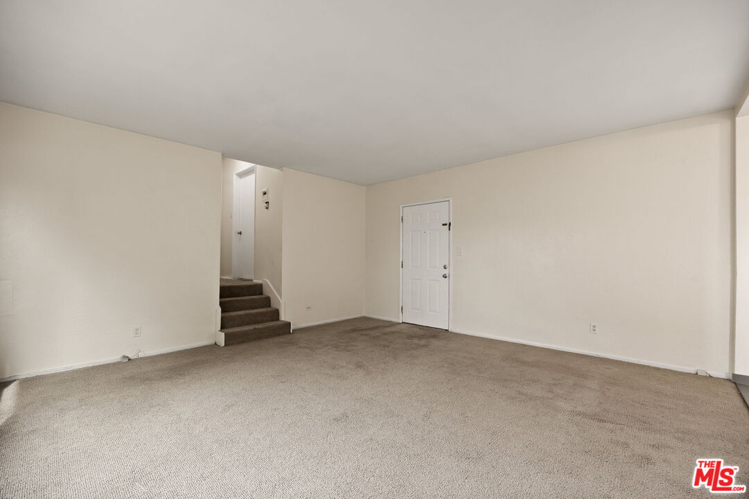 161 W Channel Rd Unit: 5